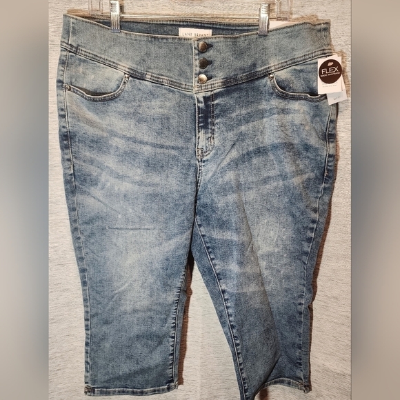 Lane Bryant Denim - NEW Lane Bryant Jegging Crop Flex Waistband 18 PLUS NWT
